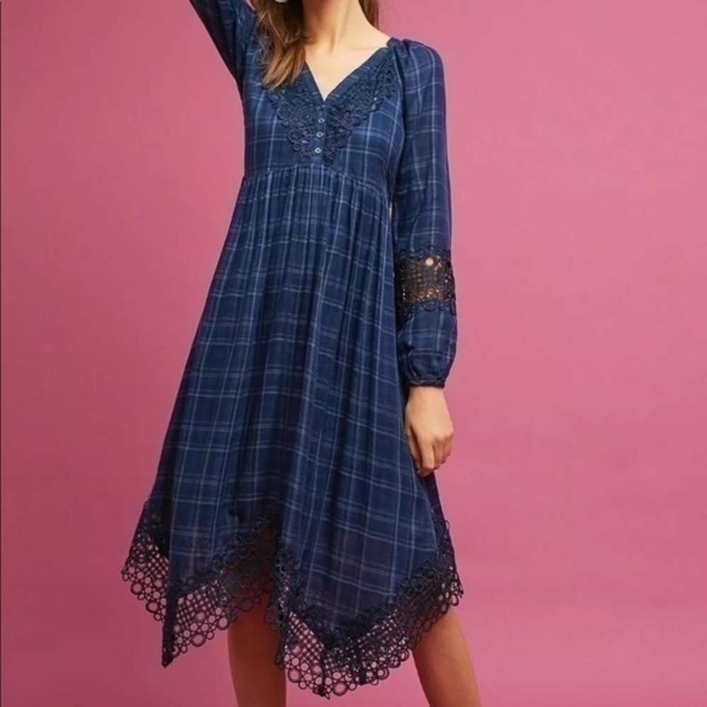 NWOT Akemi & Kai Anthropologie Navy Plaid Lace Trim Puff Sleeve Handkerchief Hem